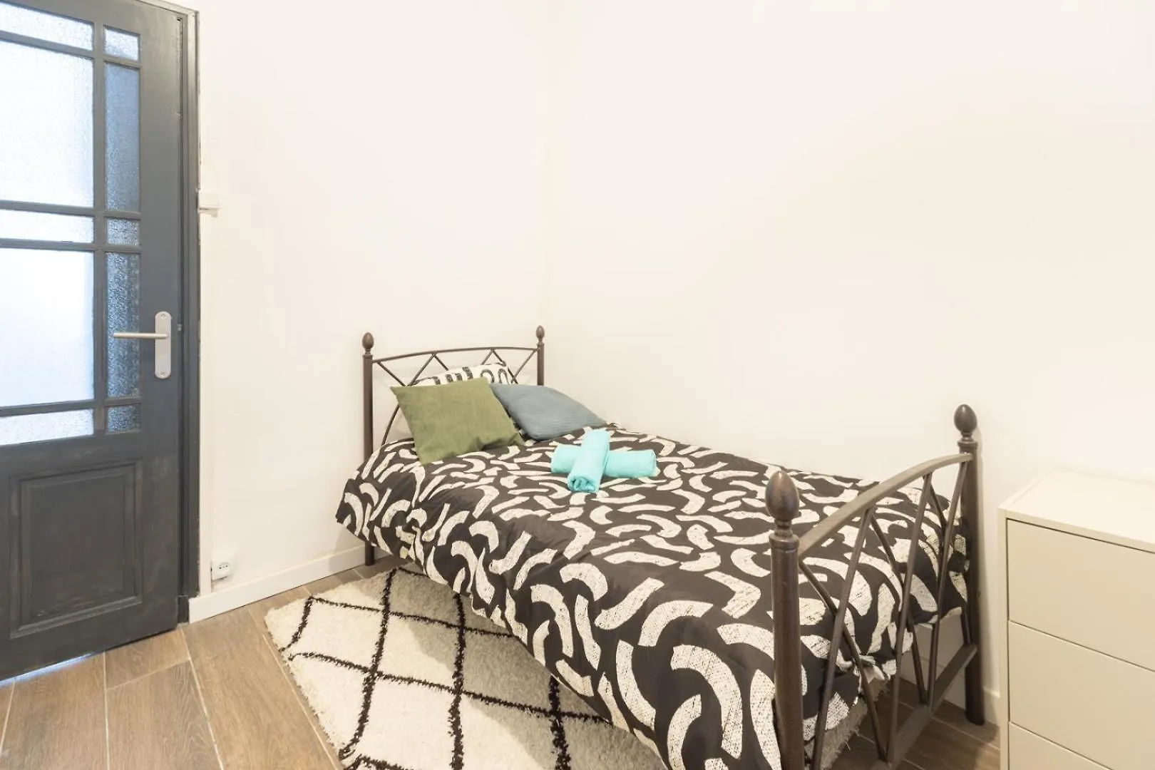 Au Pied De La Bonne Mere Marseille Apartment